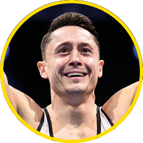 Andreas Toba freut sich ber seine Silber-Medaille am Reck bei der Heim-EM in Leipzig.