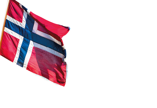 Norwegische Flagge an einer Fahnenstange 
