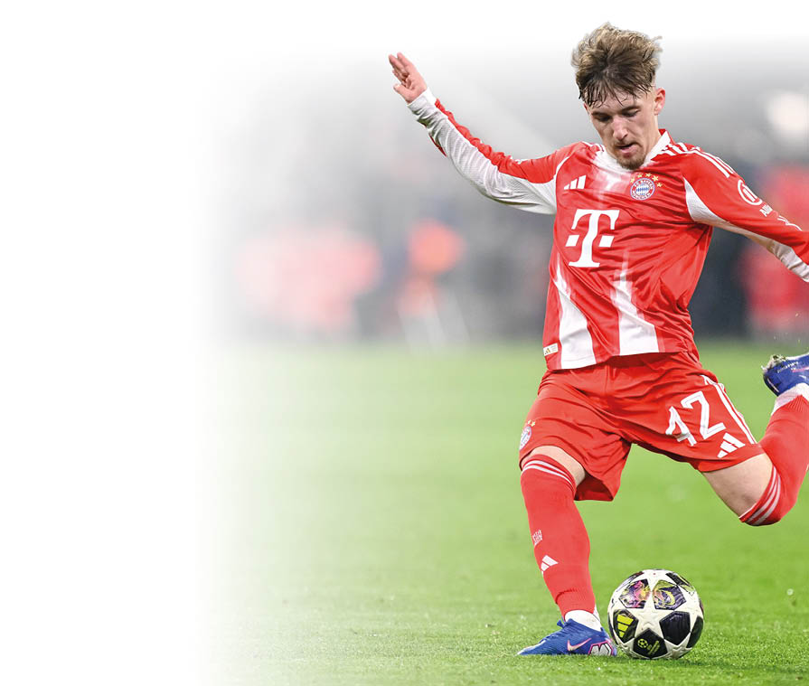 Lennart Karl (FC Bayern M nchen) controls the Ball during the UEFA Champions League 2025/26 Round of 16 Second Leg match between FC Bayern M nchen and Atalanta BC at Football Arena Munich on March 18, 2026 in Munich, Germany. (Photo by Harry Langer/DeFodi Images)
