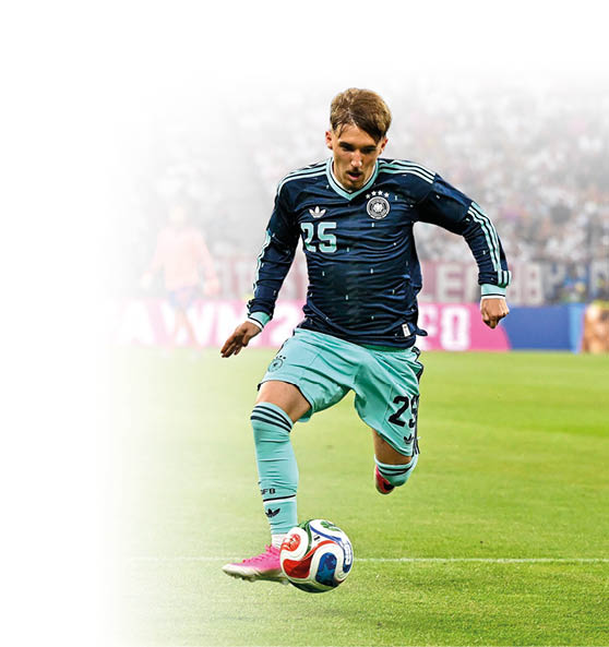 31.05.2026, Fussball Freundschafts-Laenderspiele 3.Spieltag, Deutschland - Finnland, in der Mewa-Arena Mainz, Lennart Karl (Deutschland) am Ball